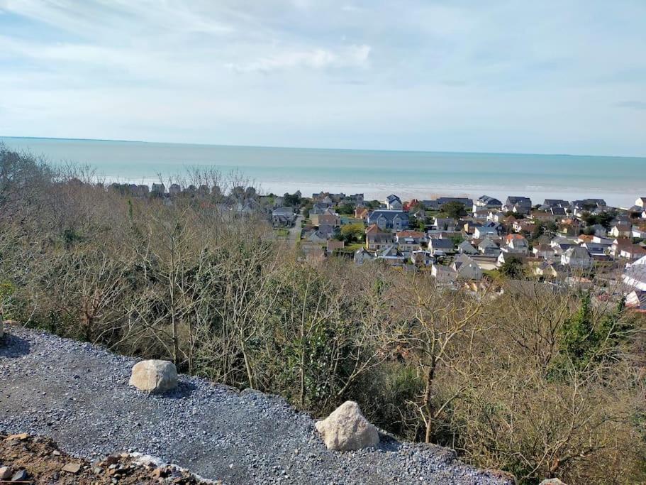 Maison Au Calme Bord De Mer Jullouville-les-Pins Dış mekan fotoğraf